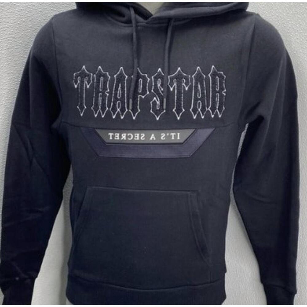 NEW TRAPSTAR men’s chenille decoded panel tracksuit set in black